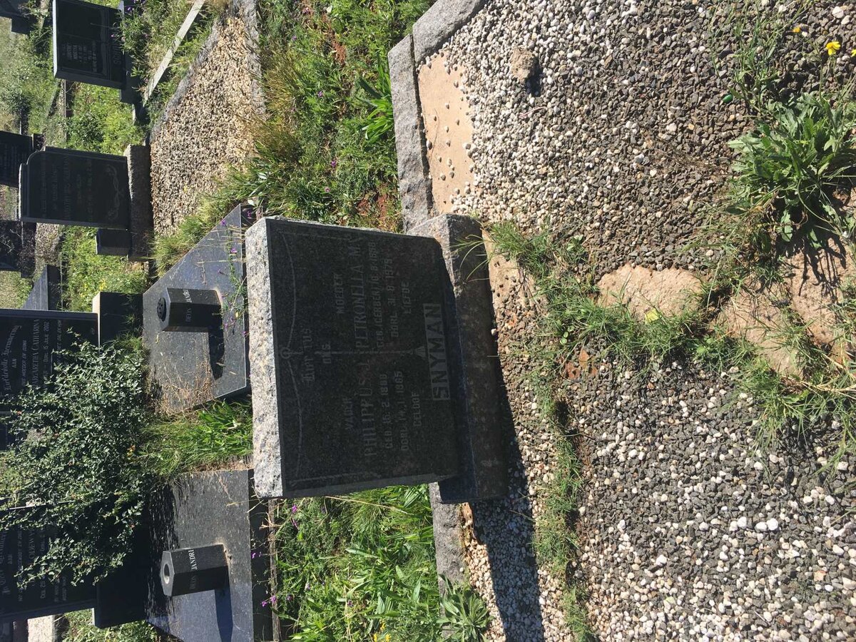 SNYMAN Philippus J. 18??-1965 &amp; Petronella M. GERBER 1898-1979