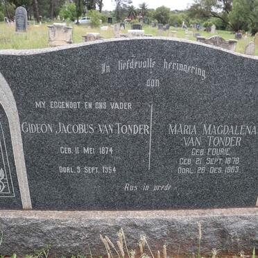 TONDER Gideon Jacobus, van 1874-1954 &amp; Maria Magdalena FOURIE 1878-1963