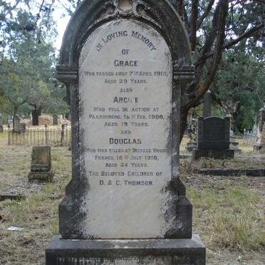 THOMSON Archie -1900 :: THOMSON Grace -1915 :: THOMSON Douglas -1916