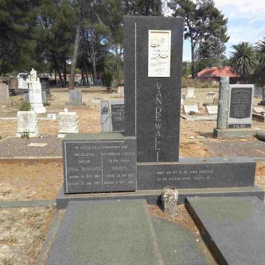 WALL Marius, van de 1891-1967 &amp; Anna Susanna 1897-1991