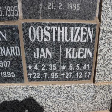 OOSTHUIZEN Jan 1935-1995 &amp; Klein 1941-2017
