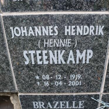 STEENKAMP Johannes Hendrik 1919-2001
