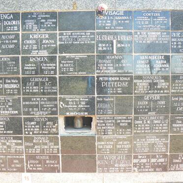 28. Gedenkmuur / Memorial wall _28