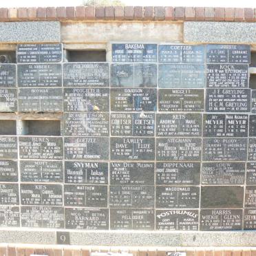 04. Gedenkmuur / Memorial wall _4