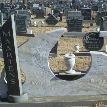 MAARTENS David S. 1933-1982 &amp; Magdalena S. 1937-