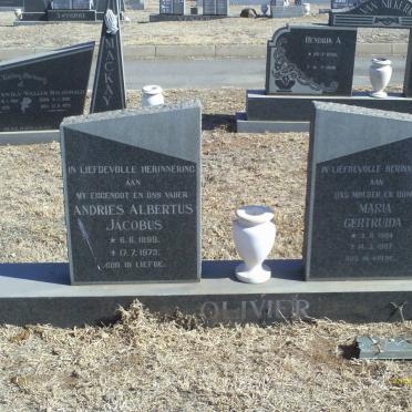 OLIVIER Andries Albertus Jacobus 1899-1973 &amp; Maria Gertruida 1904-1987