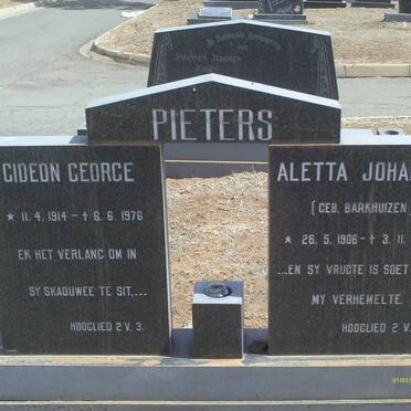PIETERS Gideon George 1914-1976 &amp; Aletta Johanna BARKHUIZEN 1906-1984