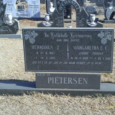 PIETERSEN Hermanus Z. 1897-1993 &amp; Margaretha E.C. PIENAAR 1898-1986