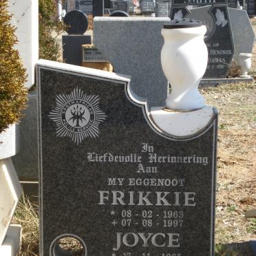 ? Frikkie 1963-1997 &amp; Joyce 1965-