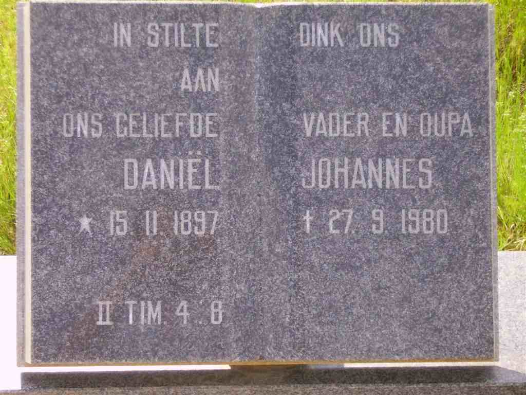 PITOUT Daniel Johannes 1897-1980 &amp; Susanna Maria PIETERS 1903-1980_2