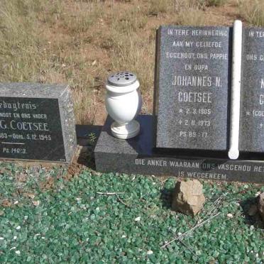 COETSEE Douw G. 1883-1945 :: COETSEE Johannes N. 1905-1973 &amp; Maria J. COETSEE 1910-1983