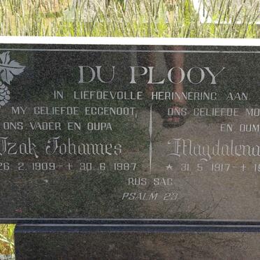 PLOOY Izak Johannes, du 1909-1987 &amp; Magdalena Sofia 1917-2003
