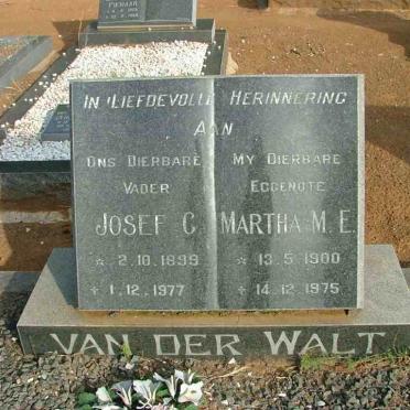 WALT Josef C., van der 1899-1977 &amp; Martha M.E. 1900-1975