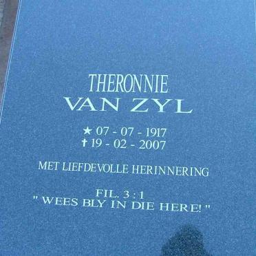 ZYL Theronnie, van 1917-2007