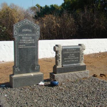 JACOBS Petrus Jacobus 1851-1913 &amp; Catharina Louisa Roelfina VAN NIEKERK 1853-1925