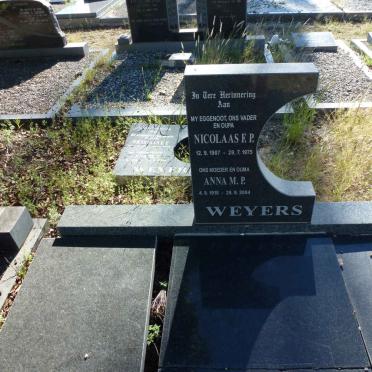 WEYERS Nicolaas F.P. 1907-1975 &amp; Anna M.P. 1910-2004