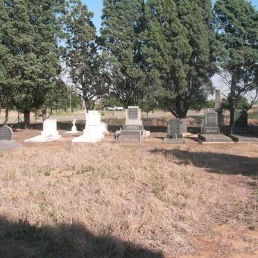 Free State, BOTHAVILLE district, Doornkraal, Klipkraal 54, farm cemetery & Doornkraal monument