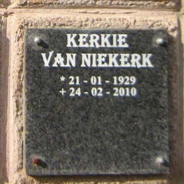 NIEKERK Kerkie, van 1929-2010