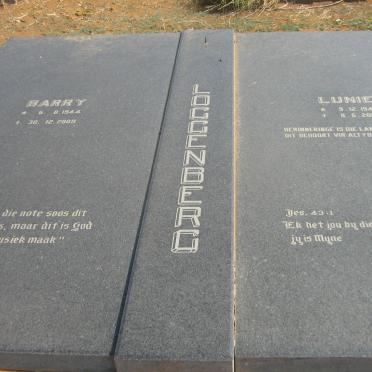 LOGGENBERG Barry 1944-2009 &amp; Lunie 1948-2000
