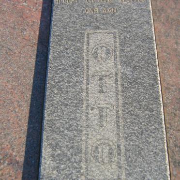 OTTO Izak Z. 1909-2001 &amp; Catharina J.J. MIENIE 1914-1995