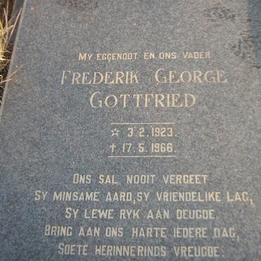 RICHTER Frederik George Gottfried 1923-1966 &amp; Fransina Elizabeth 1921-1998 