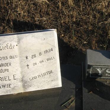 YSSEL Gabriel E. 1934-2011 &amp; Fredrika J. 1938-1991