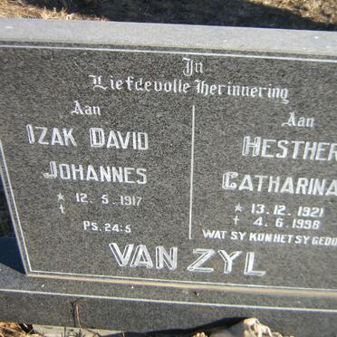 ZYL Izak David Johannes, van 1917- &amp; Hesther Catharina 1921-1998