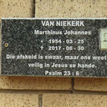 NIEKERK Marthinus Johannes, van 1954-2017
