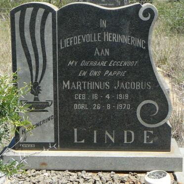 Free State, BRANDFORT district, Kareefontein 1228, Menuha, farm cemetery