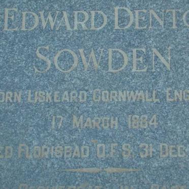 Free State, BRANDFORT district, Soutpan, Florisbad 686, farm cemetery