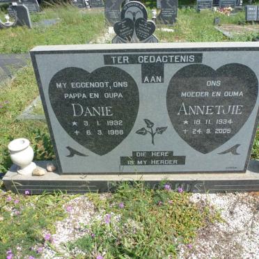 PRETORIUS Danie 1932-1988 &amp; Annetjie 1934-2005