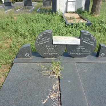 TALJAARD S.P. 1901-1984 &amp; Magdalena Maria PIENAAR 1904-1990