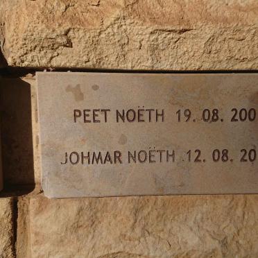 NOETH Peet -2001 :: NOETH Johmar -2014
