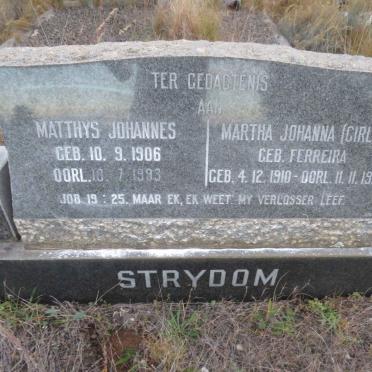 STRYDOM Matthys Johannes 1906-1993 & Martha Johanna FERREIRA 1910-1977