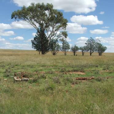 Free State, DEWETSDORP district, Unknown farm cemetery 08