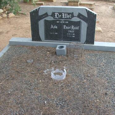 Free State, DEWETSDORP district, Unknown farm cemetery 35