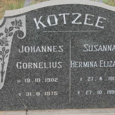 KOTZEE Johannes Cornelius 1902-1975 &amp; Susanna Hermina Elizabeth 1913-1999