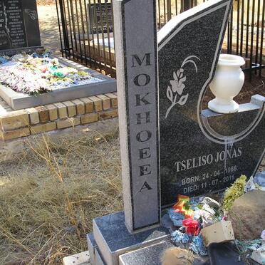 MOKHOEEA Tseliso Jonas 1966-2011