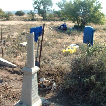 Free State, FAURESMITH district, Kalkfonteindam, Rooirand 82, farm cemetery