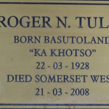 TULLY Roger N. 1928-2008