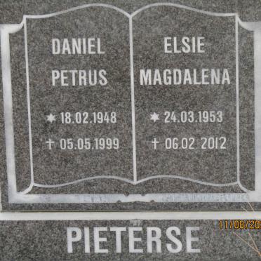 PIETERSE Daniel Petrus 1948-1999 &amp; Elsie Magdalena 1953-2012