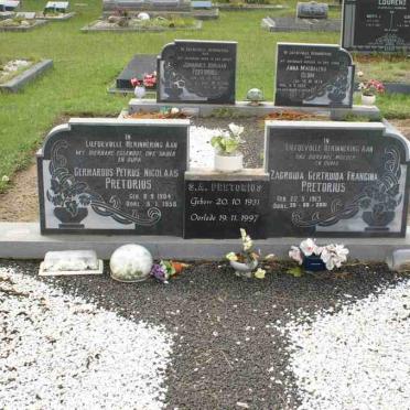 PRETORIUS Gerhardus Petrus Nicolaas 1904-1958 &amp; Zagruida Gertruida Francina 1913-2001 :: S.A. PRETORIUS 1931-1997