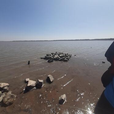 Free State, FRANKFORT district, Vaaldam, Parkerton 1386, Submerged graves