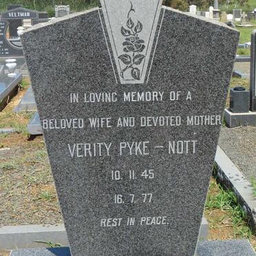 NOTT Verity , Pyke 1945-1977