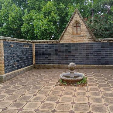 Free State, FOURIESBURG, NG Kerk, Gedenkmuur