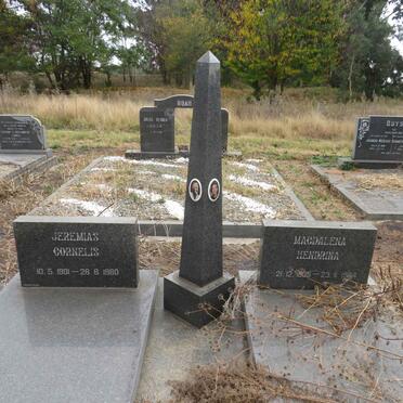 ? Jeremias Cornelis 1901-1980 & Magdalena Hendrina 1905- 1984