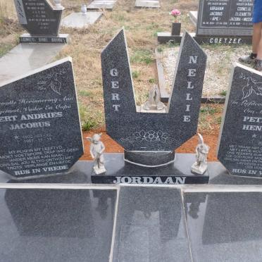 JORDAAN Gert Andries Jacobus 1932-1997 & Petronella Hendrika J. 1935-2013