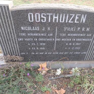 OOSTHUIZEN Nicolaas J.H. 1896-1981 & P.R.M. 1897-1989