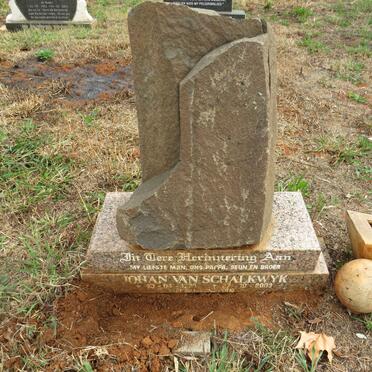 SCHALKWYK Johan, van 197?-2003