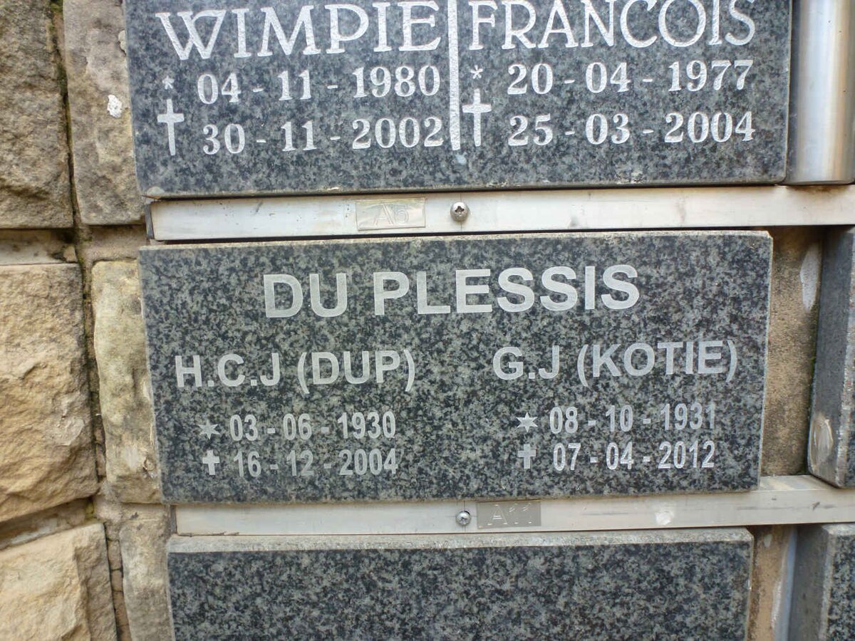 PLESSIS H.C.J., du 1930-2004 &amp; G.J. 1931-2012